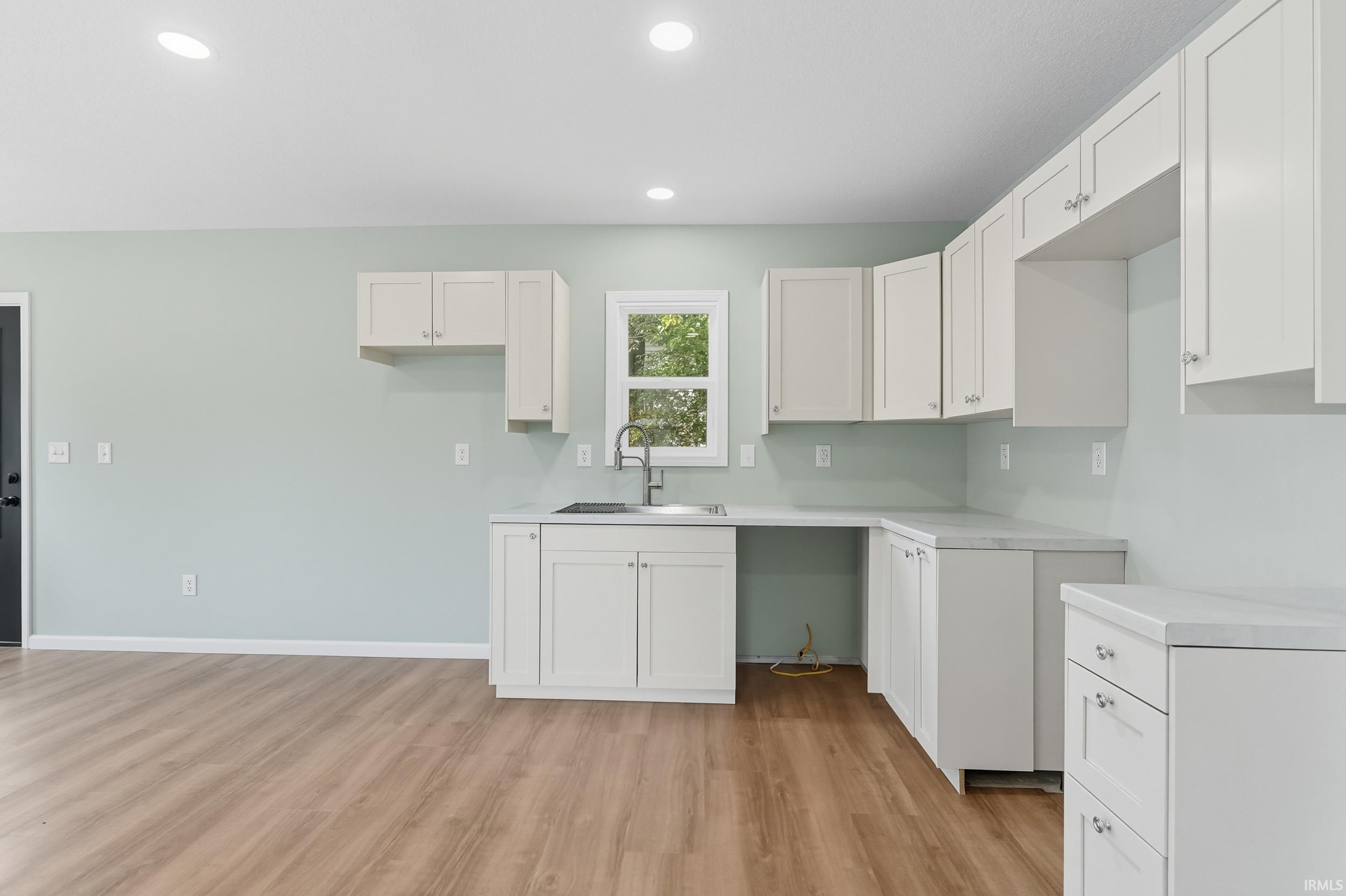 1702 Sinclair Street Fort Wayne, IN 46808 - Photo 10 of 22