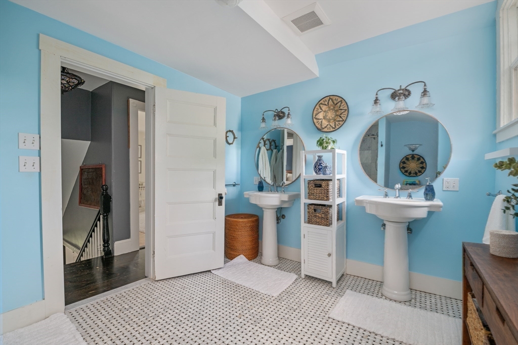 23 Everett Street Sherborn, MA 01770 - Photo 34 of 41