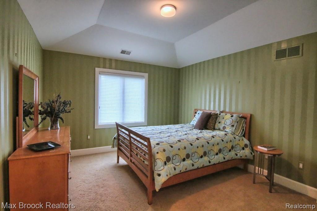 32250 Bingham Road Bingham Farms, MI 48025 - Photo 29 of 44