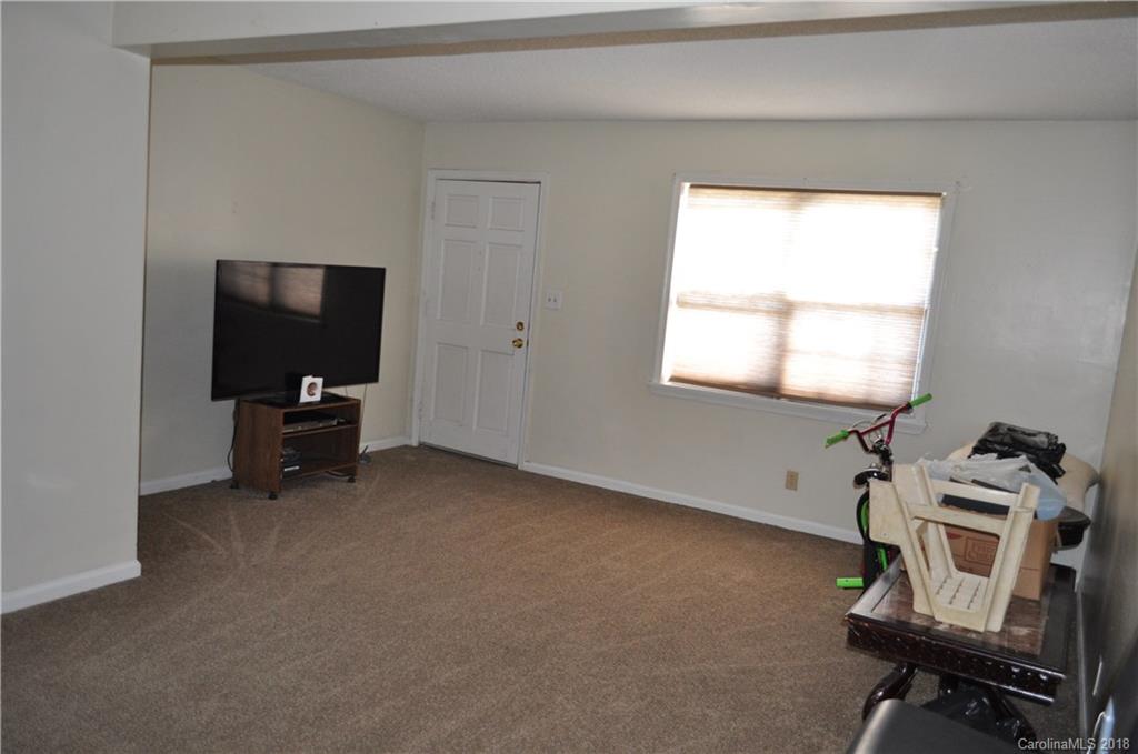 5829 Hunting Ridge Lane, Unit A Charlotte, NC 28212 - Photo 3 of 19 Gallery Image 3