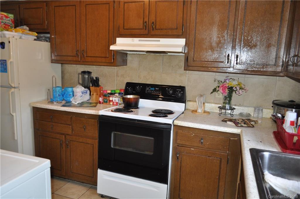 5829 Hunting Ridge Lane, Unit A Charlotte, NC 28212 - Photo 7 of 19 Gallery Image 7