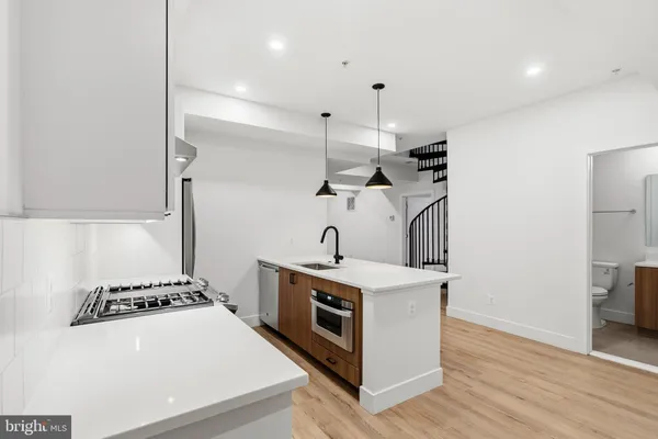 $3,250 | 5230 Georgia Avenue Northwest, Unit 406, Washington, DC 20011