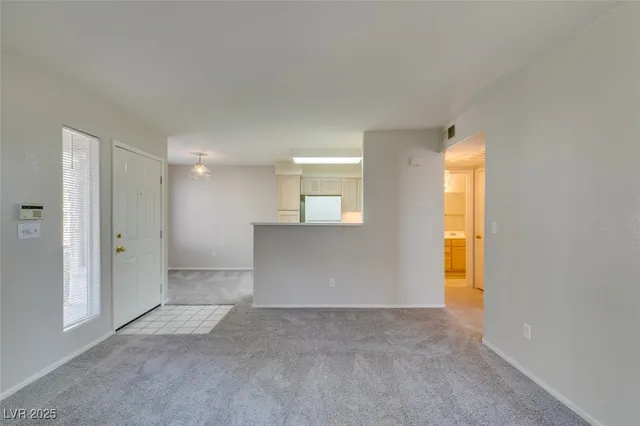 $1,090 | 5211 Caspian Springs Drive, Unit 101, Las Vegas, NV 89120