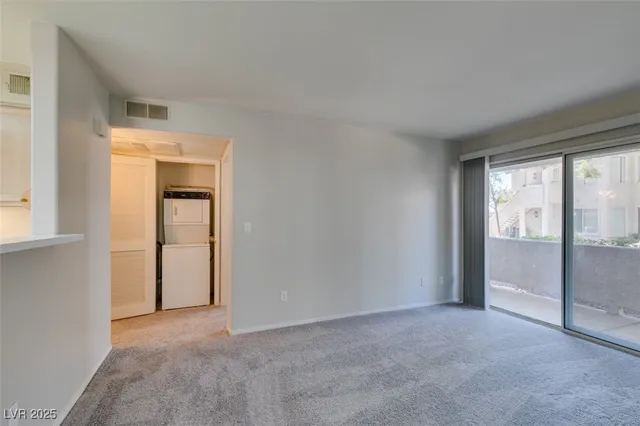 $1,090 | 5211 Caspian Springs Drive, Unit 101, Las Vegas, NV 89120