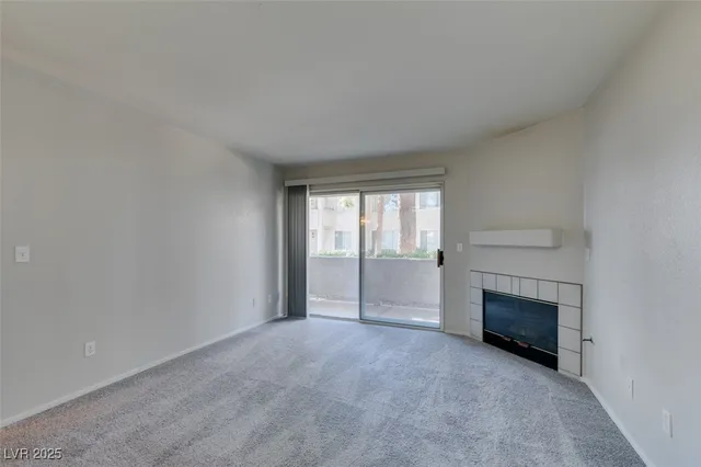 $1,090 | 5211 Caspian Springs Drive, Unit 101, Las Vegas, NV 89120