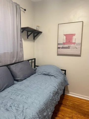 $1,995 | 1289 Marseille Drive, Unit 46, Miami Beach, FL 33141