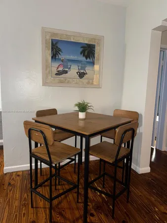 $1,995 | 1289 Marseille Drive, Unit 46, Miami Beach, FL 33141