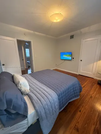 $1,995 | 1289 Marseille Drive, Unit 46, Miami Beach, FL 33141