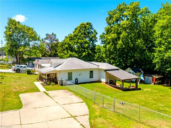 $195,000 | 413 East Dayton Avenue, High Point, NC 27262