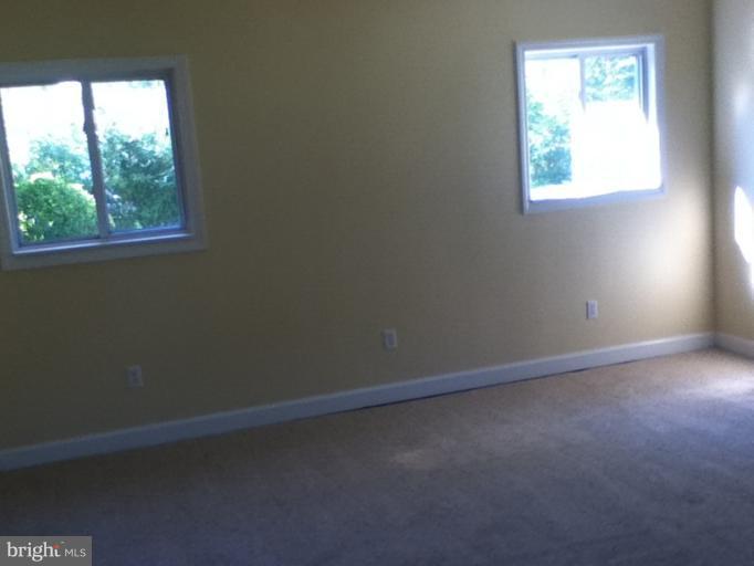 7418 Grace Street Springfield, VA 22150 - Photo 10 of 21 Family Room