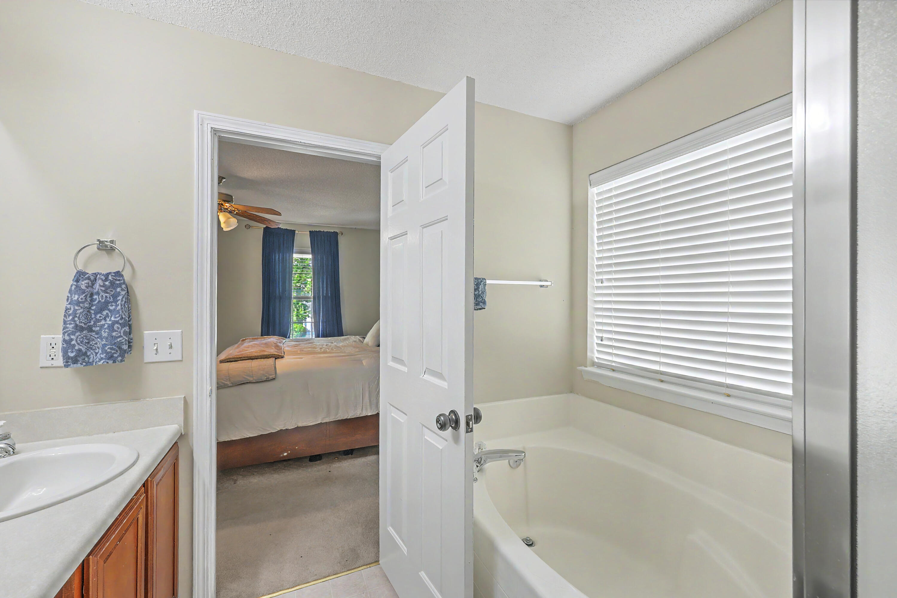 300 Dunning Road Summerville, SC 29486 - Photo 19 of 32