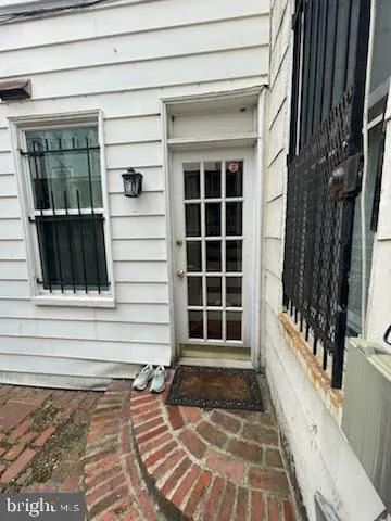 $1,750,000 | 304 2nd Street Southeast, Washington, DC 20003