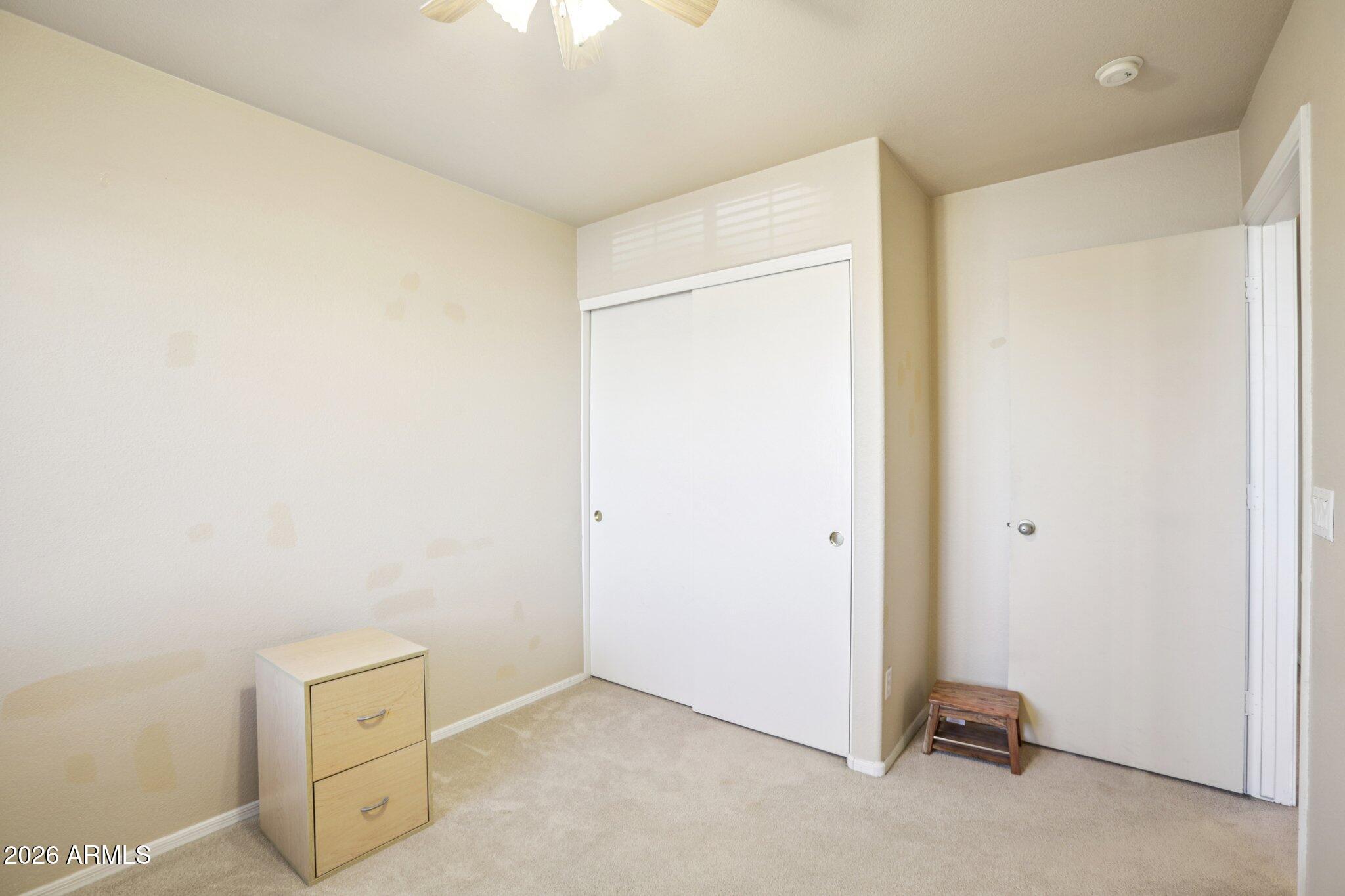 13414 South 47th Way Phoenix, AZ 85044 - Photo 16 of 32 a view of a room with closet
