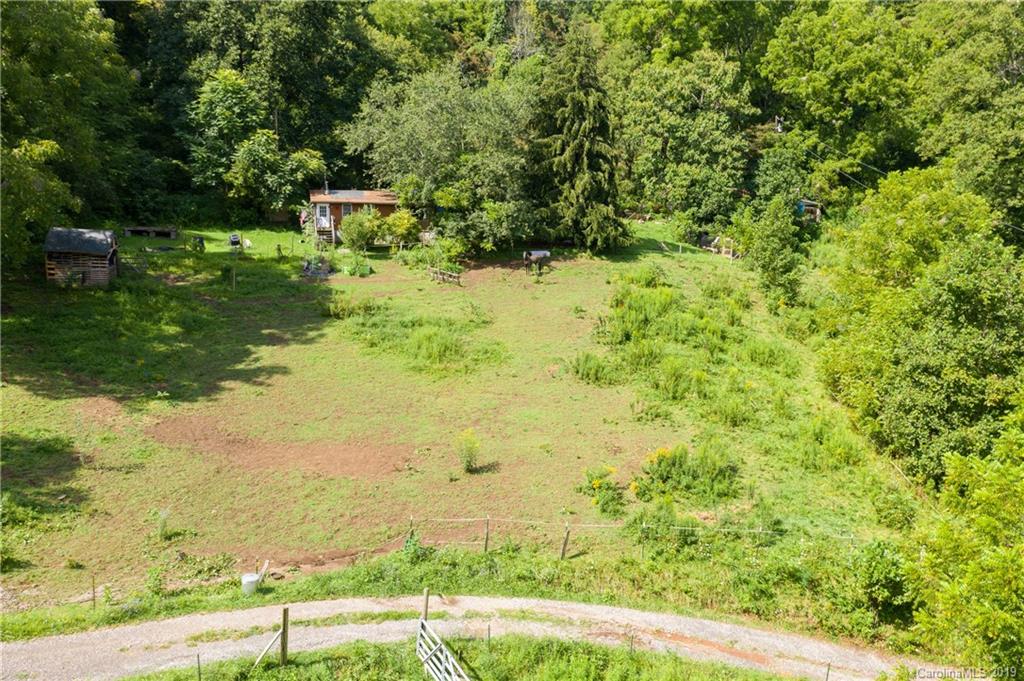 125 Sandy Branch Road Canton, NC 28716 - Photo 2 of 31