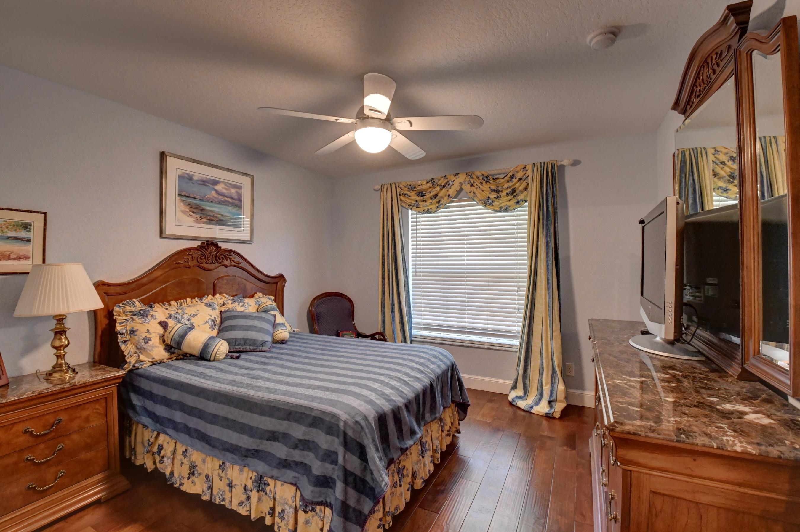 12078 Roma Road Boynton Beach, FL 33437 - Photo 33 of 72 DSC_0865_6_7_8_9
