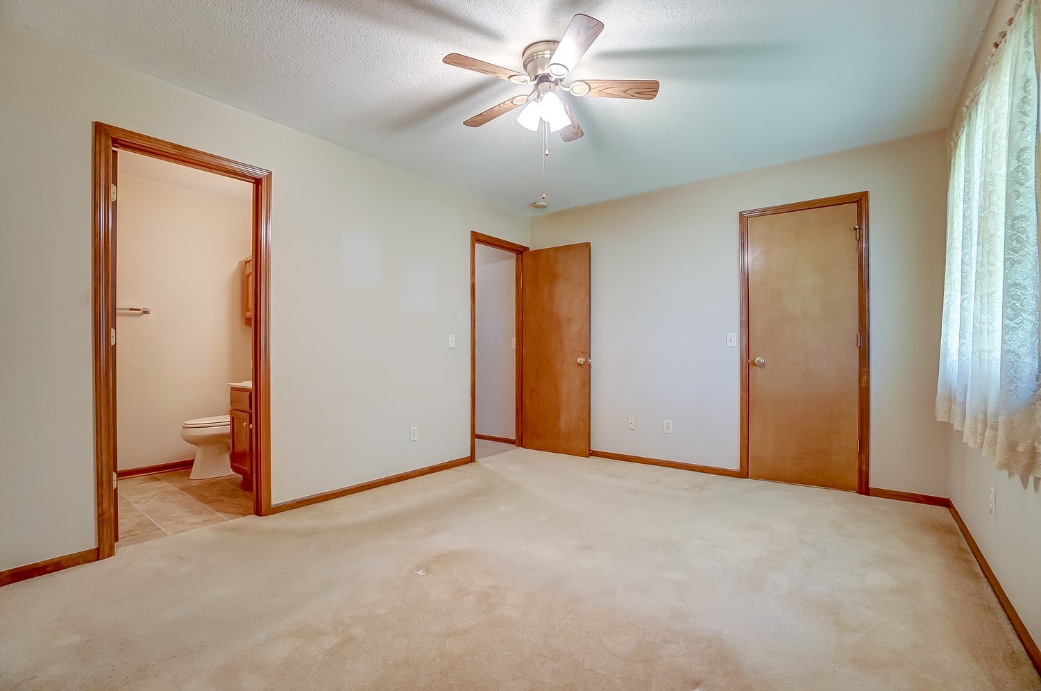 312 Springer Drive Butler, IN 46721 - Photo 16 of 34
