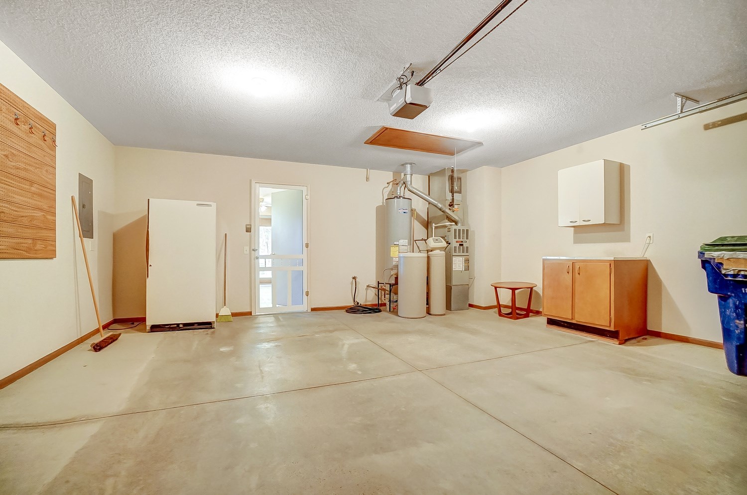 312 Springer Drive Butler, IN 46721 - Photo 25 of 34