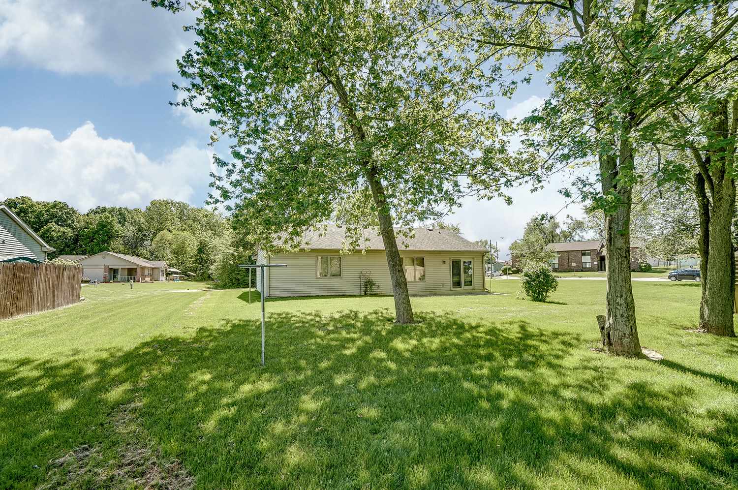 312 Springer Drive Butler, IN 46721 - Photo 27 of 34