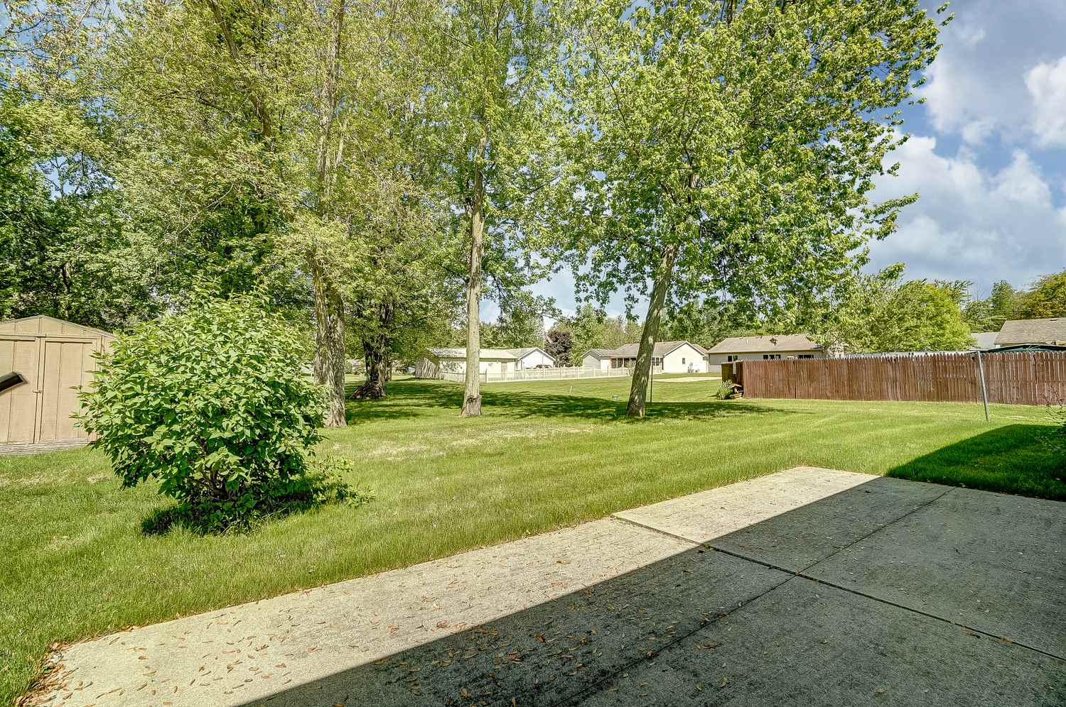 312 Springer Drive Butler, IN 46721 - Photo 31 of 34