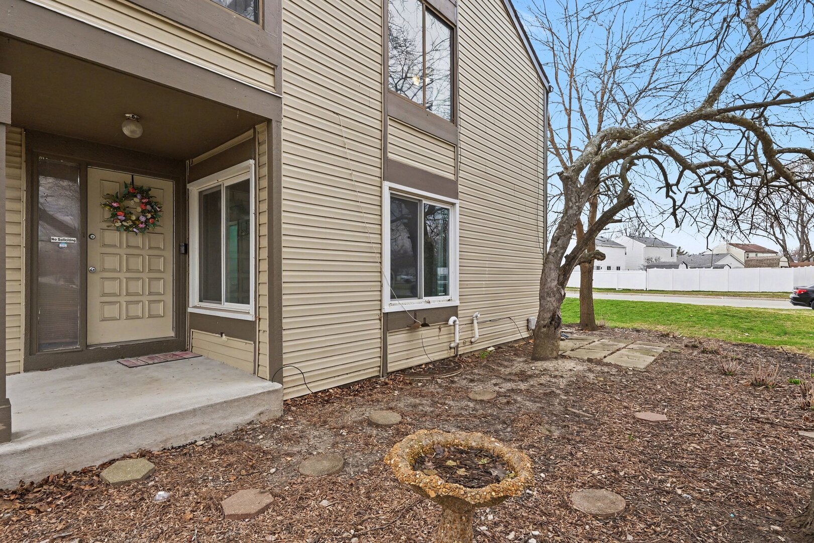 554 Alton Court Carol Stream, IL 60188 - Photo 3 of 24