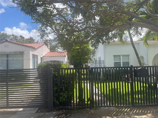 $2,500 | 554 Northeast 74th Street, Unit 2, Miami, FL 33138