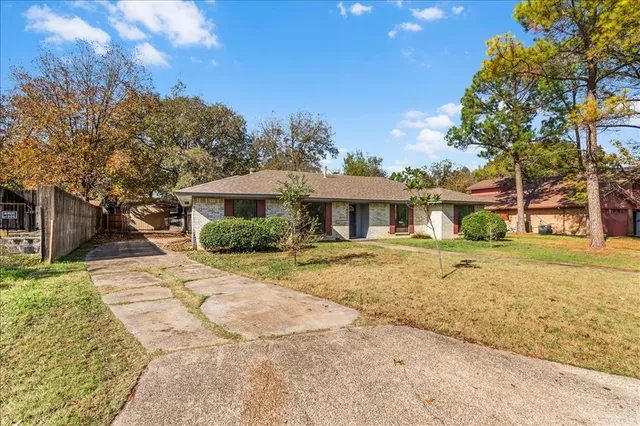 $319,900 | 2211 Ascot Lane, Denton, TX 76209