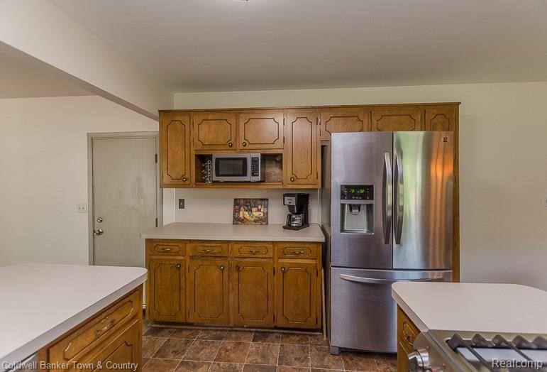 5185 North Georgetown Road Grand Blanc, MI 48439 - Photo 8 of 30