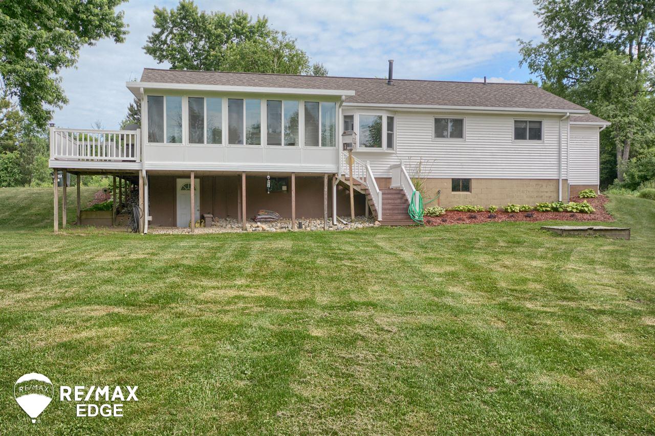 5014 Genesee Road Lapeer, MI 48446 - Photo 14 of 54 21463317-14.JPG