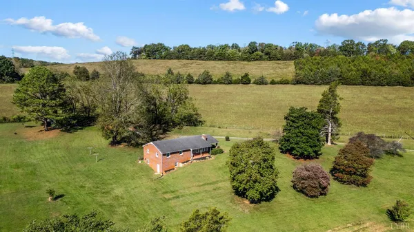 $335,000 | 3803 Bedford Highway, Lynch Station, VA 24571
