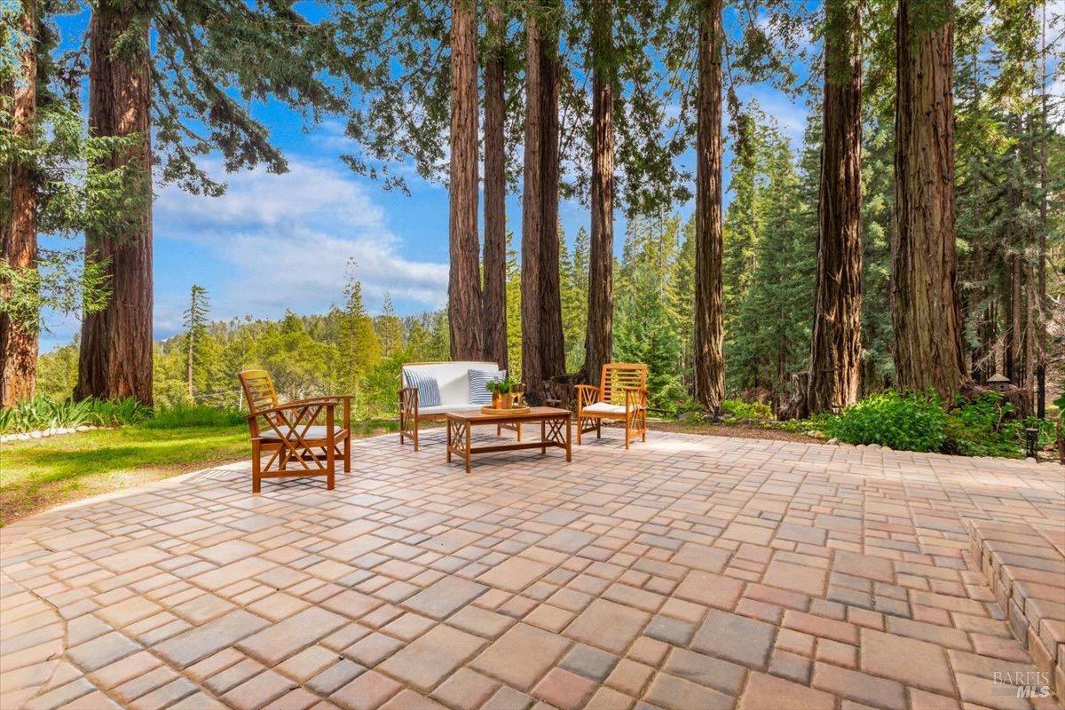 12076 Cloud Ridge Road Healdsburg, CA 95448 - Photo 31 of 72 Paver patio inviting your future entertaining and relaxation.