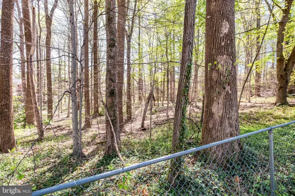 $775,000 | 8709 Powder Horn Road, Springfield, VA 22152