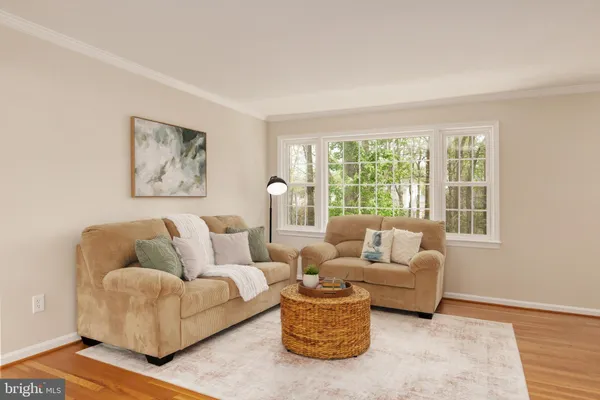 $775,000 | 8709 Powder Horn Road, Springfield, VA 22152