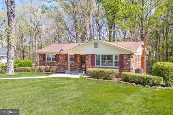 $775,000 | 8709 Powder Horn Road, Springfield, VA 22152