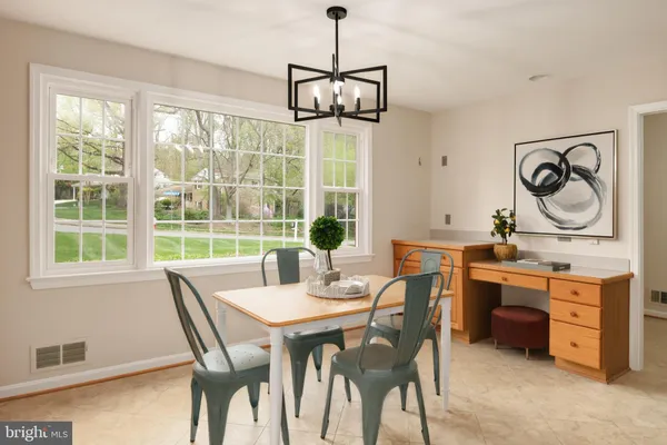 $775,000 | 8709 Powder Horn Road, Springfield, VA 22152