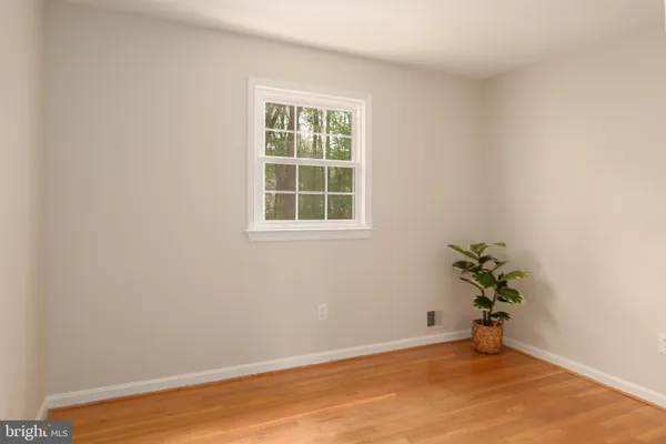 $775,000 | 8709 Powder Horn Road, Springfield, VA 22152