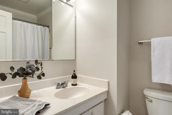 $775,000 | 8709 Powder Horn Road, Springfield, VA 22152