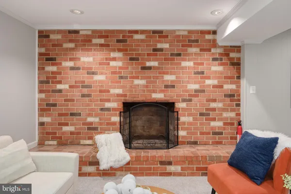 $775,000 | 8709 Powder Horn Road, Springfield, VA 22152