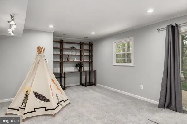 $775,000 | 8709 Powder Horn Road, Springfield, VA 22152