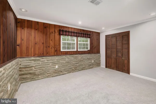 $775,000 | 8709 Powder Horn Road, Springfield, VA 22152