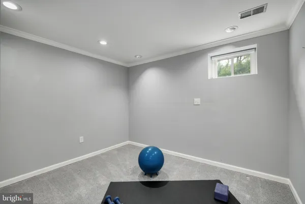 $775,000 | 8709 Powder Horn Road, Springfield, VA 22152