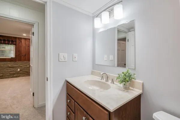 $775,000 | 8709 Powder Horn Road, Springfield, VA 22152