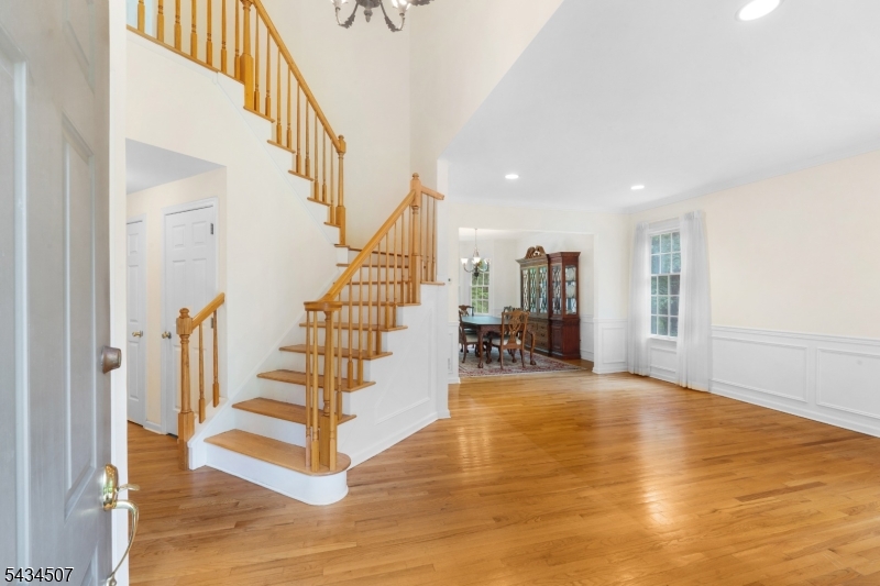 36 King George Road Warren, NJ 07059 - Photo 4 of 25