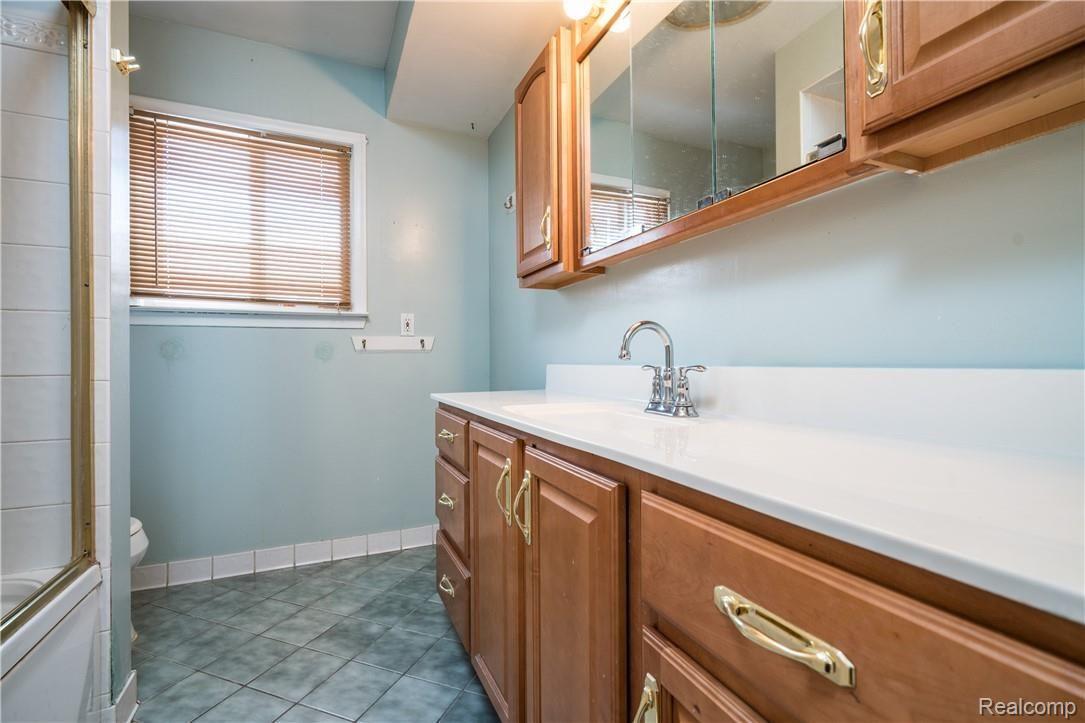 35376 Shell Drive Sterling Heights, MI 48310 - Photo 17 of 28 Shell-17.jpg