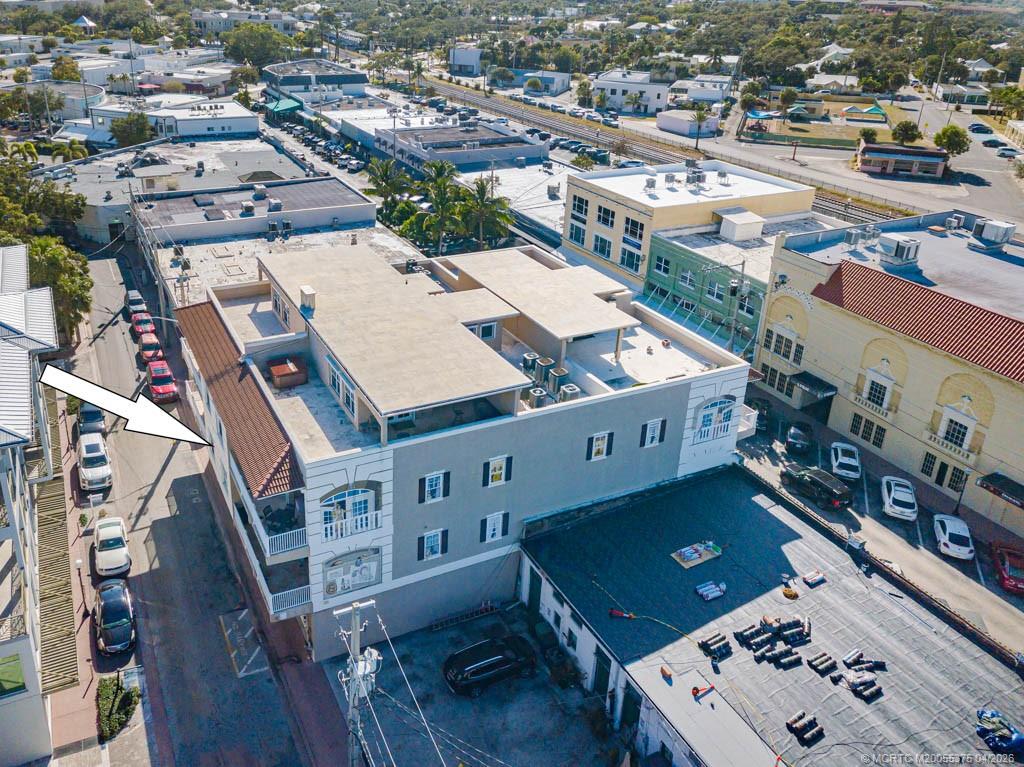 47 Southwest Osceola Street, Unit UN206 Stuart, FL 34994 - Photo 38 of 43 an aerial view of a city