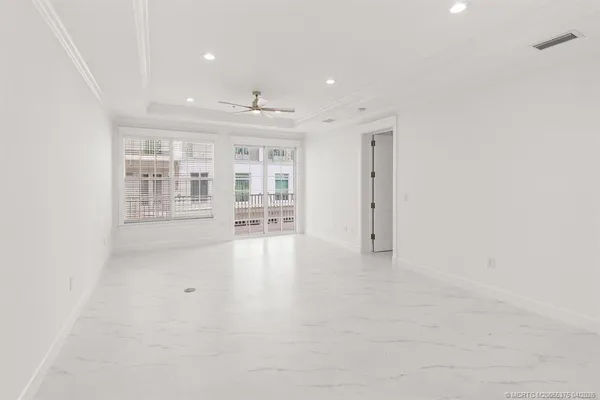 $4,000 | 47 Southwest Osceola Street, Unit UN206, Stuart, FL 34994