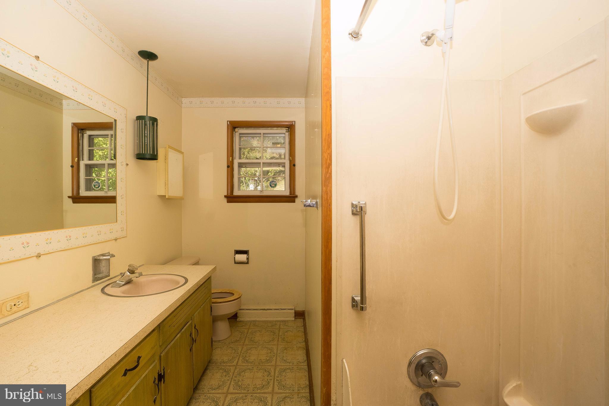 61 Spring Street Harpers Ferry, WV 25425 - Photo 10 of 18 Bath