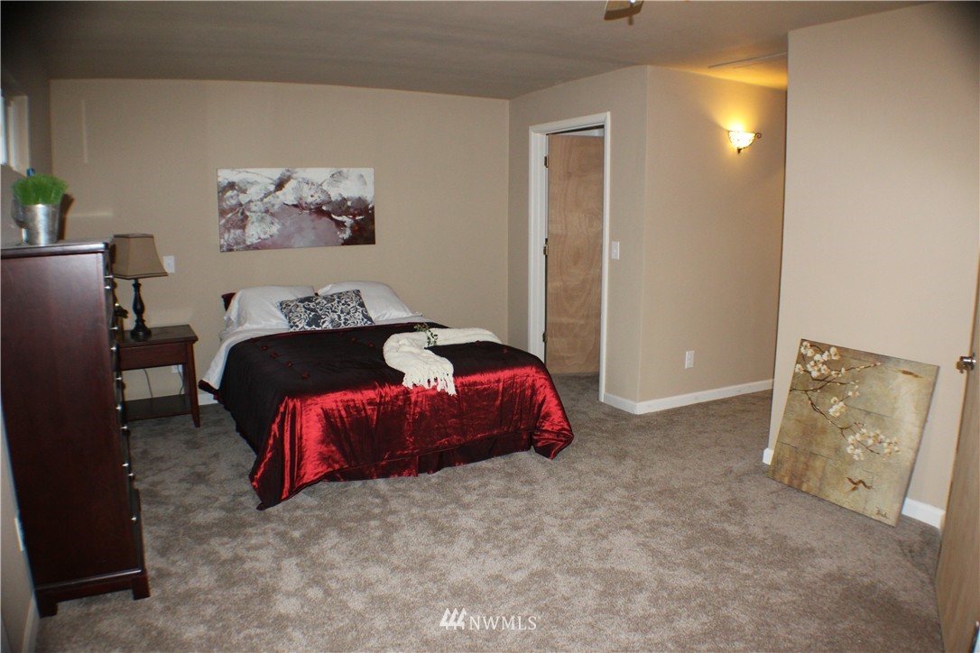 2131 Cascade Way Longview, WA 98632 - Photo 13 of 25 Gallery Image 13