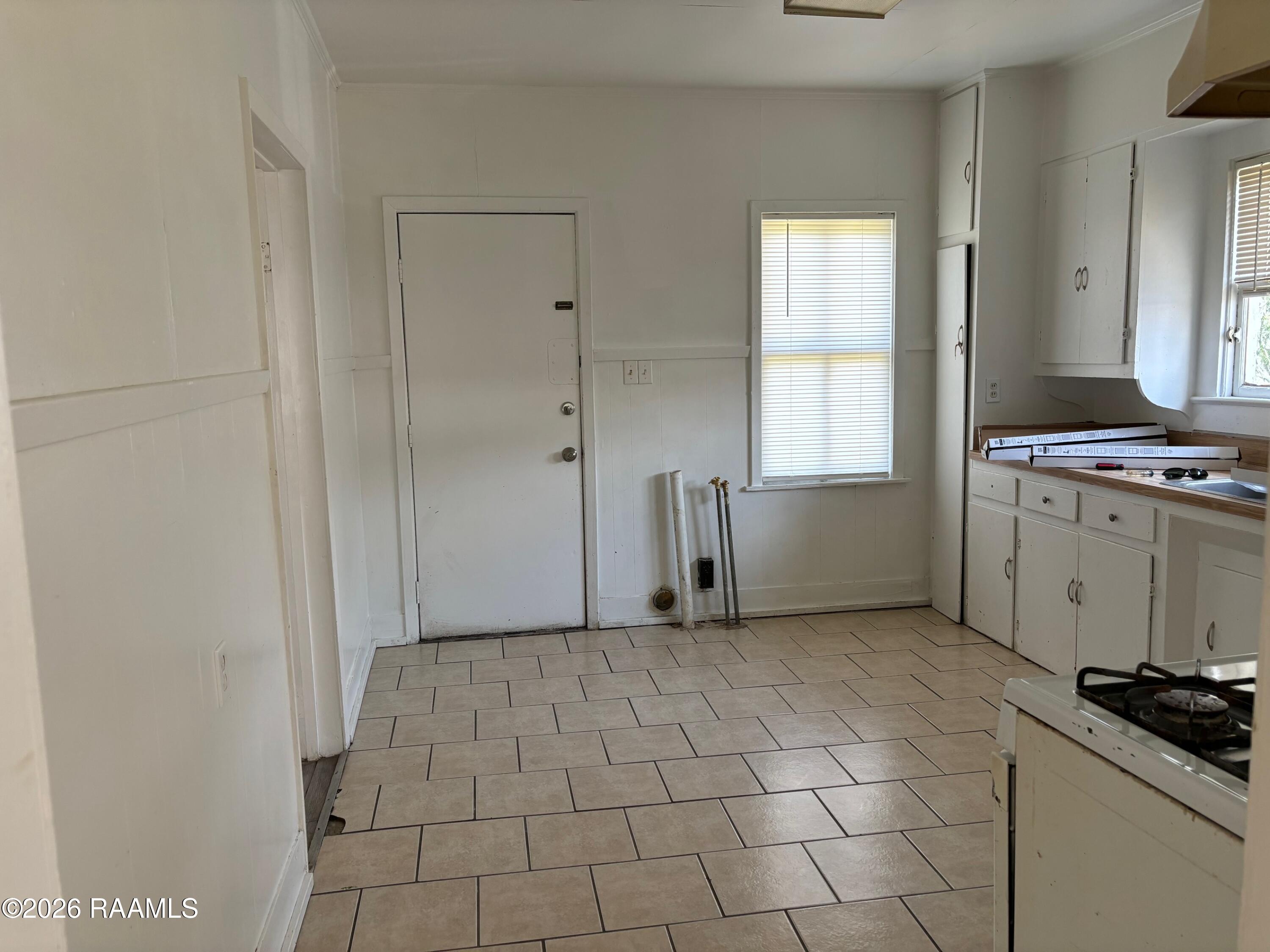 205 Haig Street Lafayette, LA 70501 - Photo 4 of 8 205 Haig - Kitchen1