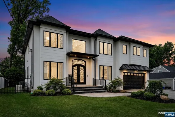 $2,295,000 | 495 Wilson Avenue, Paramus, NJ 07652