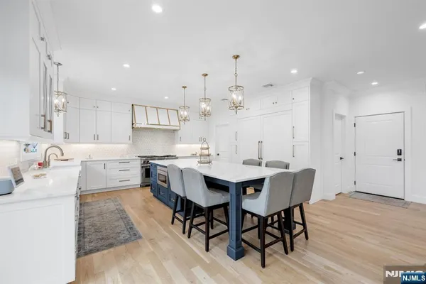 $2,295,000 | 495 Wilson Avenue, Paramus, NJ 07652